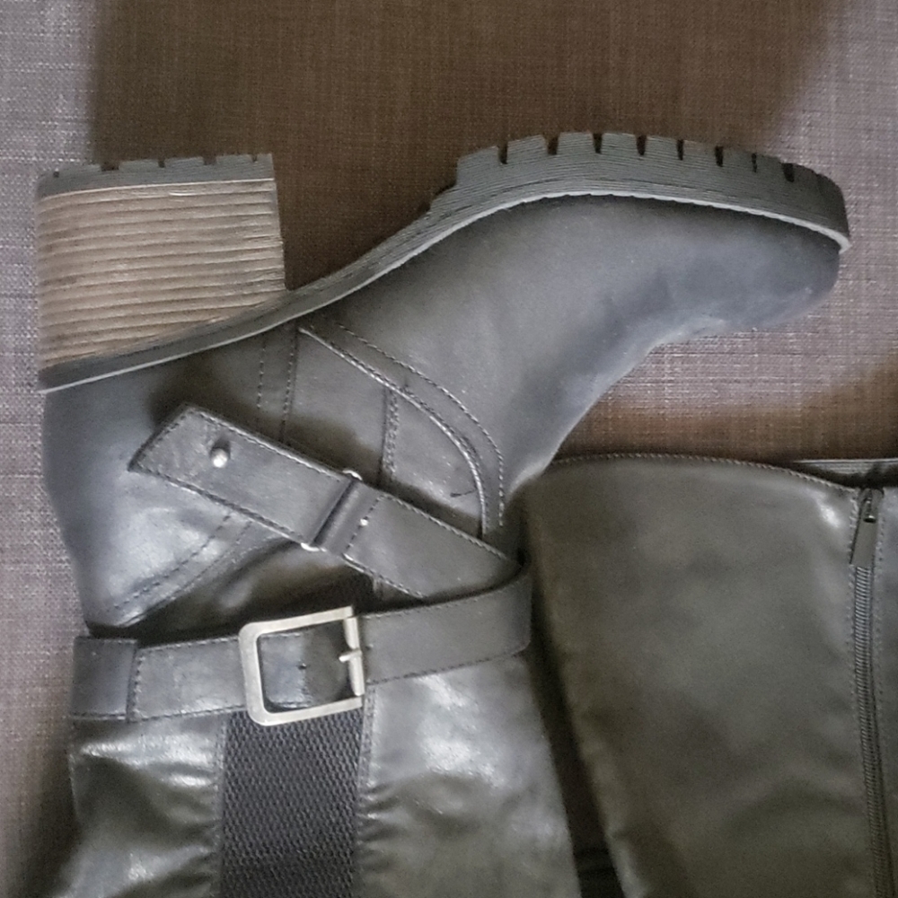 Torrid Black Heeled Boots Size 11